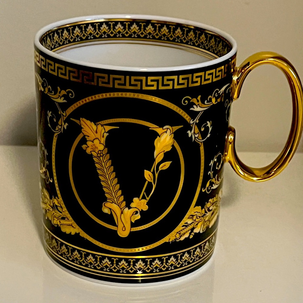 Versace Rosenthal Virtus Gala Black Alphabet Cup Mug Letter V